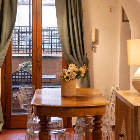 Arco Del Calidarium - Pantheon Apartment โรม ภายนอก รูปภาพ
