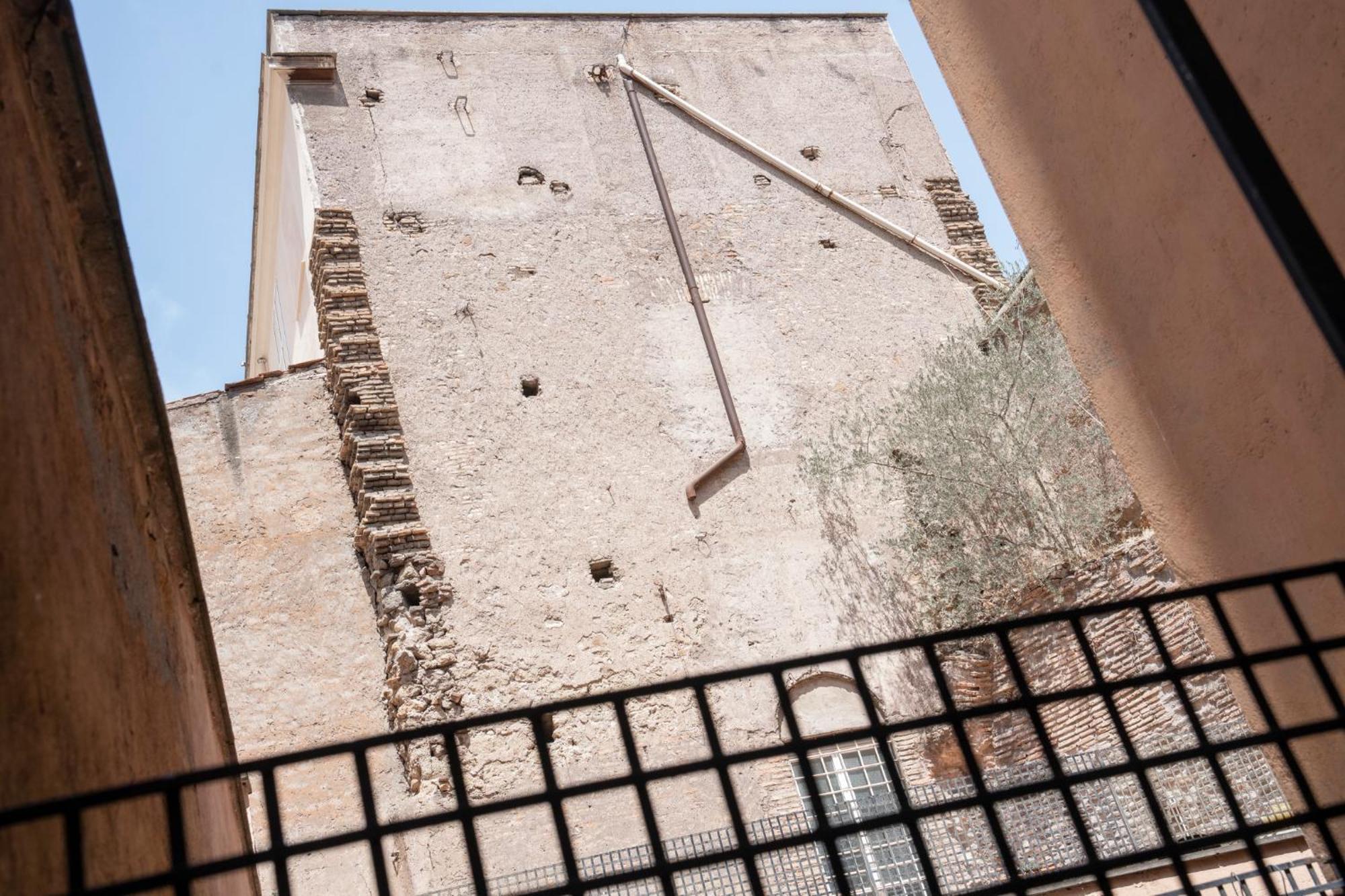 Arco Del Calidarium - Pantheon Apartment โรม ภายนอก รูปภาพ
