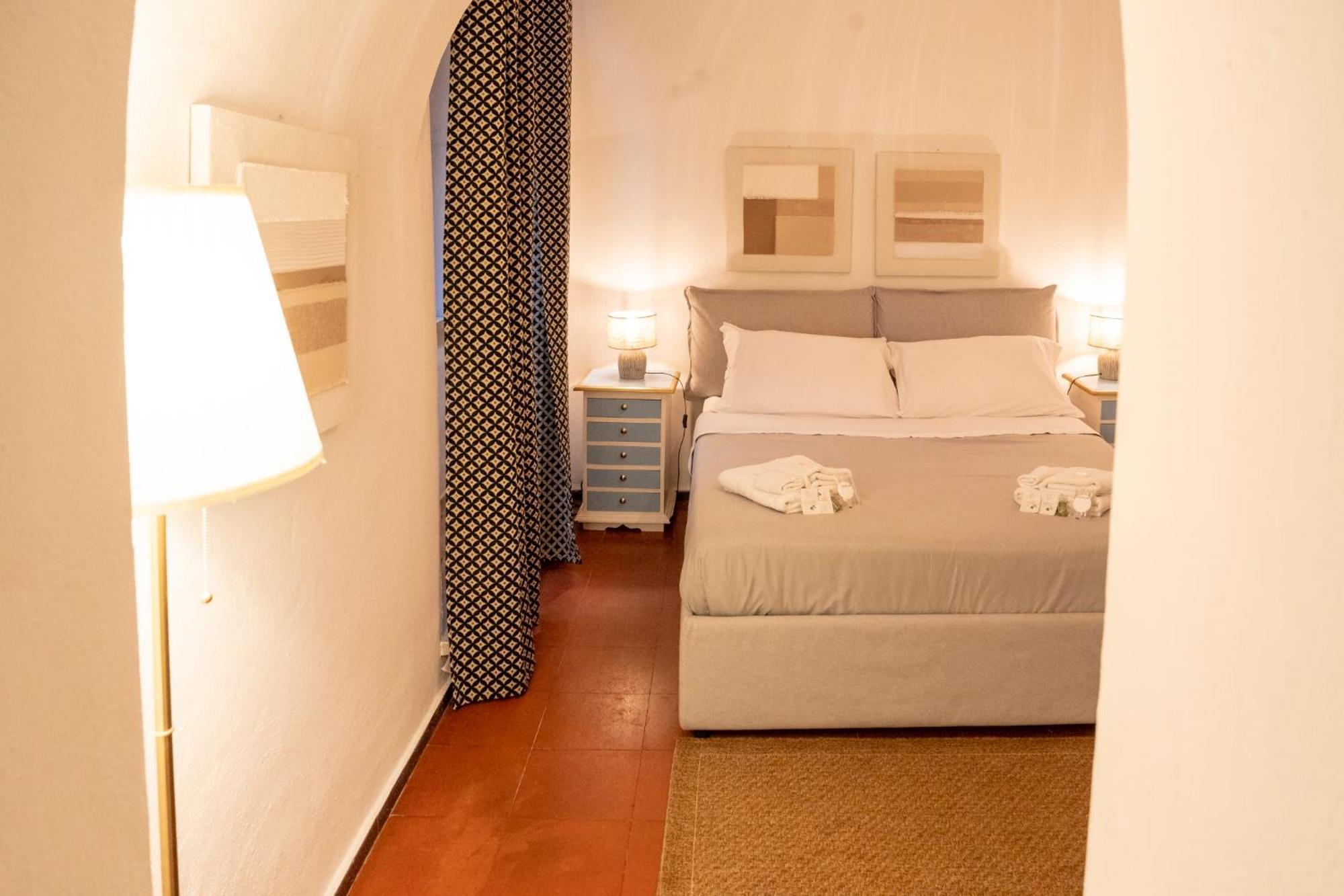 Arco Del Calidarium - Pantheon Apartment โรม ภายนอก รูปภาพ